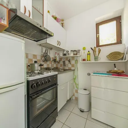 House Bepa Near The Sea